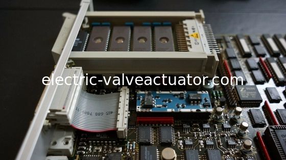 Καλή τιμή. Πίνακας οθόνης SIEMENS PT20M 6DD1606-1AD0 250A 208Y/120V σε απευθείας σύνδεση