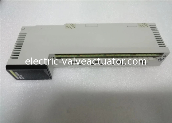 Καλή τιμή. Schneider 140DIO33000 discrete input module Modicon Quantum 32 I 24 V DC σε απευθείας σύνδεση