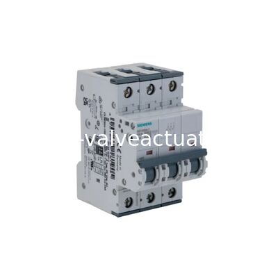 Καλή τιμή. Siemens 136-07-818 Αυτόματος Διακόπτης SENTRON Τύπου C | 3-Πόλων Ηλεκτρική Προστασία σε απευθείας σύνδεση